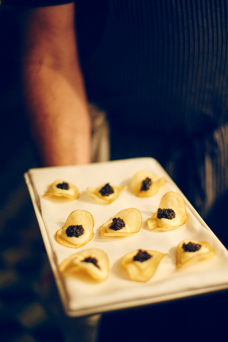 republique-caviar-chips